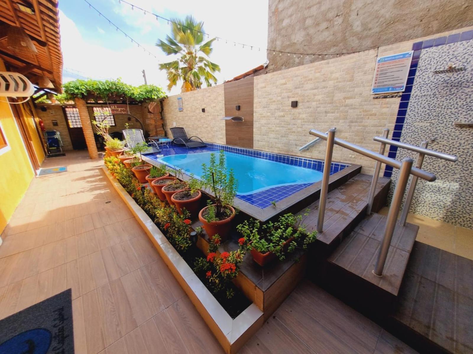 Flats Tres Milagres: Charming With Optional Breakfast Apartment *